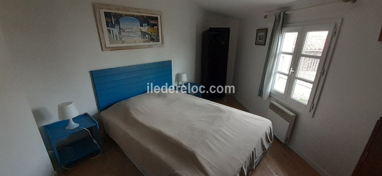 Photo 15 : CHAMBRE d'une maison située à Saint-Clément-des-Baleines, île de Ré.