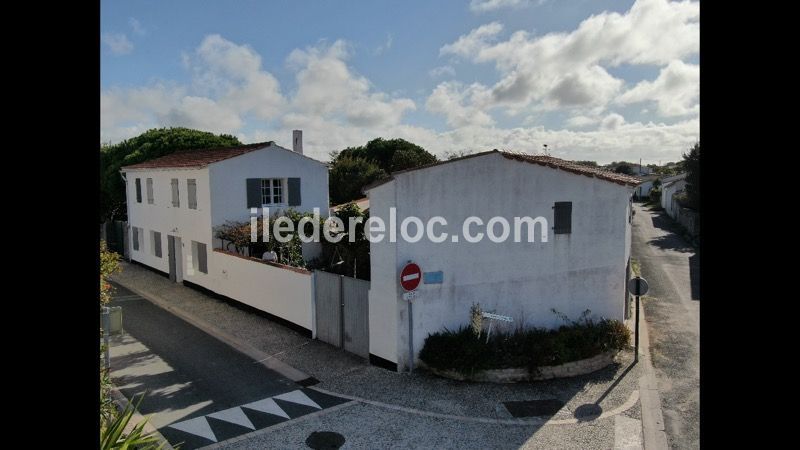 Photo 1 : EXTERIEUR d'une maison située à Saint-Clément-des-Baleines, île de Ré.