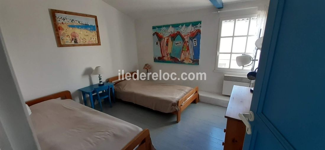 Photo 12 : CHAMBRE d'une maison située à Saint-Clément-des-Baleines, île de Ré.