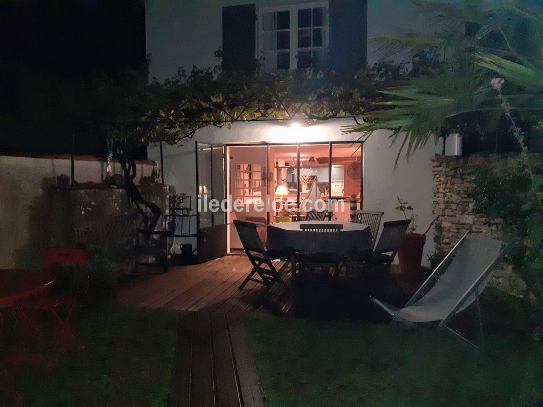 Photo 7 : JARDIN d'une maison située à Saint-Clément-des-Baleines, île de Ré.