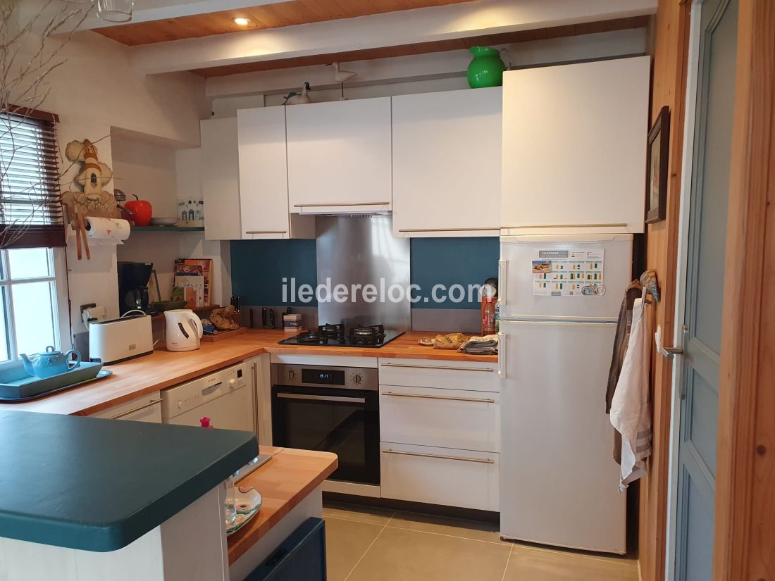 Photo 10 : CUISINE d'une maison située à Saint-Clément-des-Baleines, île de Ré.