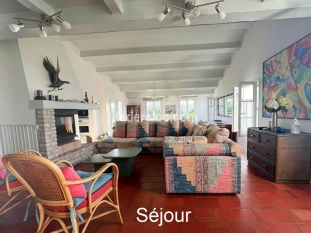 Ile de Ré: maison tout confort avec jardin clos et garage - accès internet