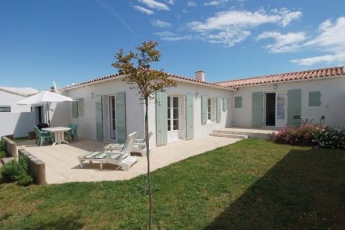 Photo 1 :  d'une maison située à Le Bois-Plage-en-Ré, île de Ré.