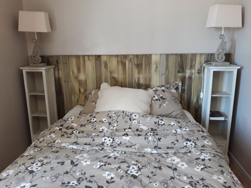 Photo 16 : CHAMBRE d'une maison située à La Flotte, île de Ré.