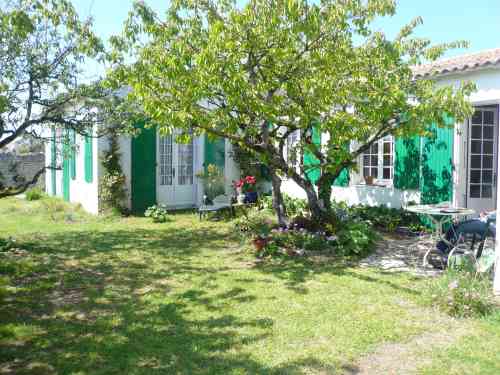 Photo 1 :  d'une maison située à Sainte-Marie-de-Ré, île de Ré.