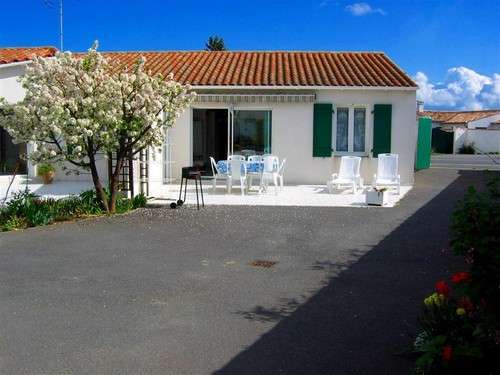 Photo 1 :  d'une maison située à La Flotte-en-Ré, île de Ré.