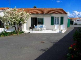 ile de ré Maison au calme  la flotte