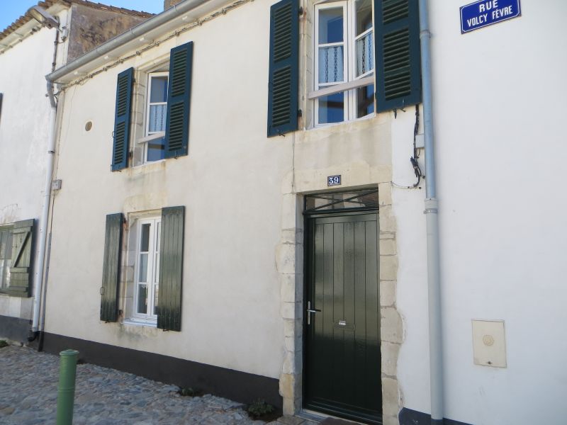 Photo 1 : EXTERIEUR d'une maison située à La Flotte-en-Ré, île de Ré.