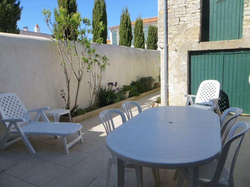 Photo 8 : TERRASSE d'une maison située à La Flotte-en-Ré, île de Ré.