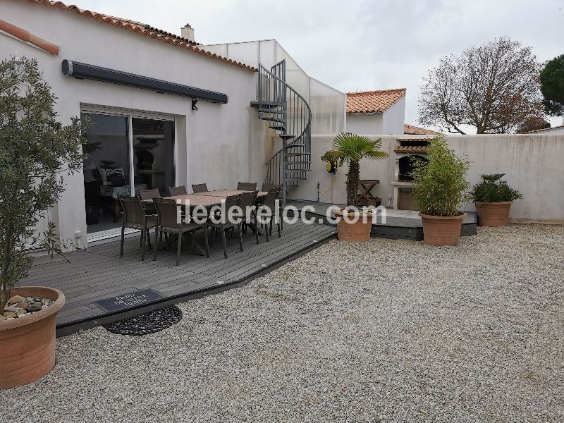 Photo 1 : EXTERIEUR d'une maison située à La Flotte-en-Ré, île de Ré.