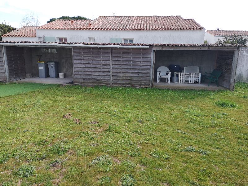 Photo 15 : EXTERIEUR d'une maison située à Le Bois-Plage-en-Ré, île de Ré.