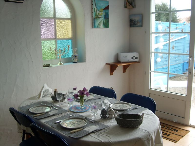 Photo 3 : SEJOUR d'une maison située à Les Portes, île de Ré.