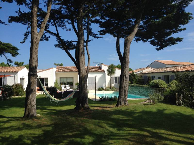 Photo 1 : EXTERIEUR d'une maison située à Sainte-Marie-de-Ré, île de Ré.