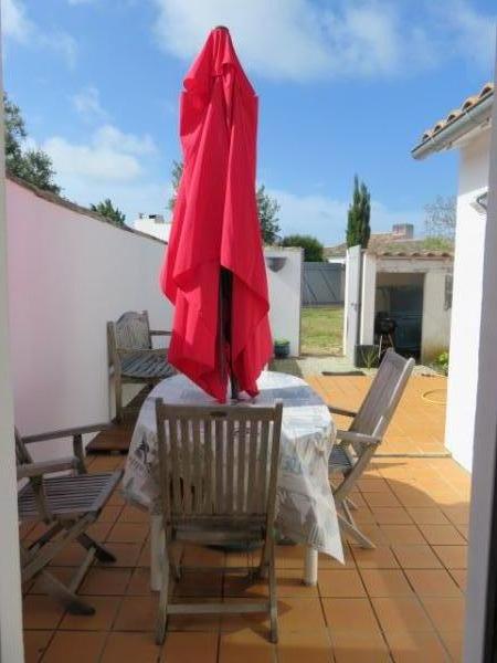 Photo 3 : PATIO d'une maison située à Les Portes, île de Ré.