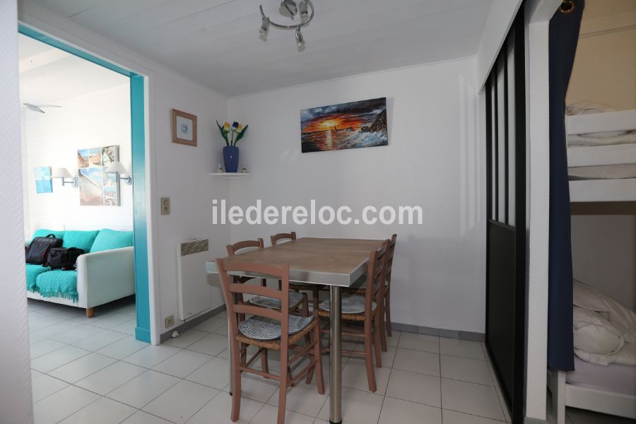 Photo 6 : SEJOUR d'une maison situ&eacute;e &agrave; Les Portes-en-R&eacute;, &icirc;le de R&eacute;.