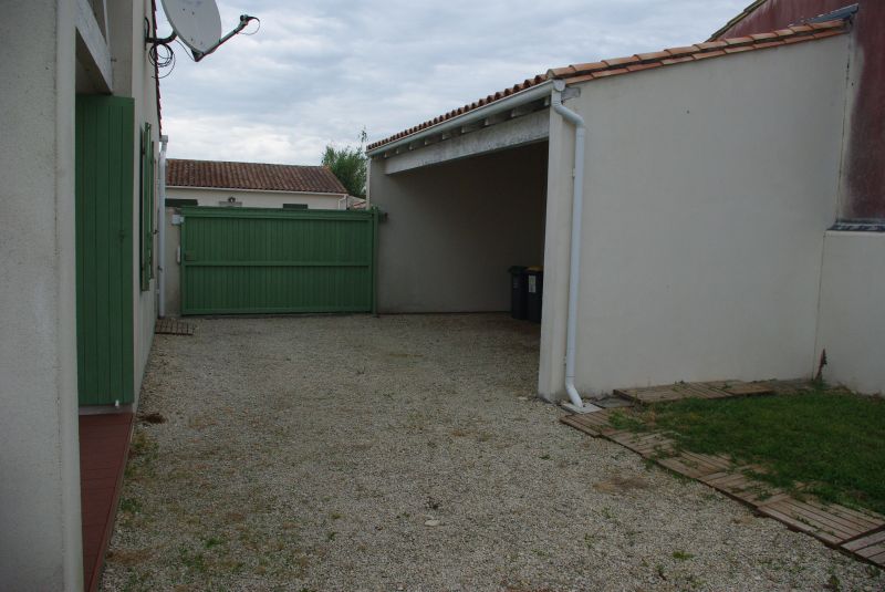 Photo 7 : EXTERIEUR d'une maison située à Saint-Clément-des-Baleines, île de Ré.