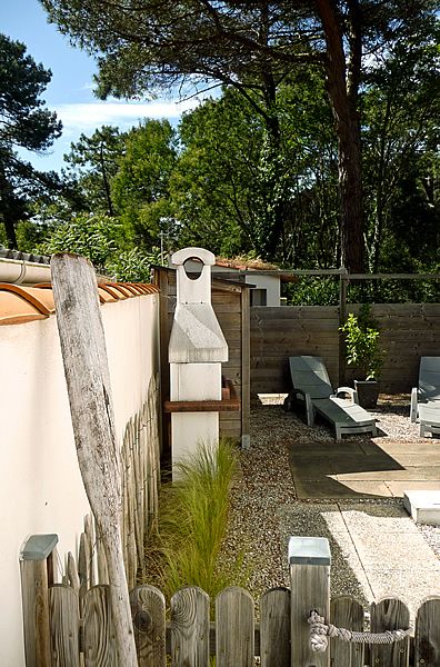 Photo 7 : EXTERIEUR d'une maison située à Rivedoux, île de Ré.