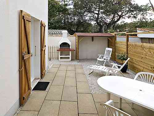 Photo 9 : EXTERIEUR d'une maison située à Rivedoux-Plage, île de Ré.