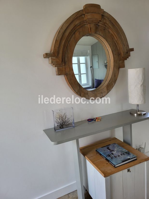 Photo 18 : ENTREE d'une maison situ&eacute;e &agrave; Saint-Cl&eacute;ment-des-Baleines, &icirc;le de R&eacute;.