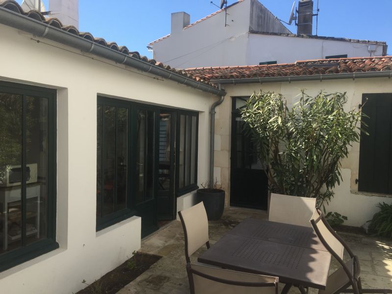 Photo 12 : PATIO d'une maison située à La Flotte-en-Ré, île de Ré.