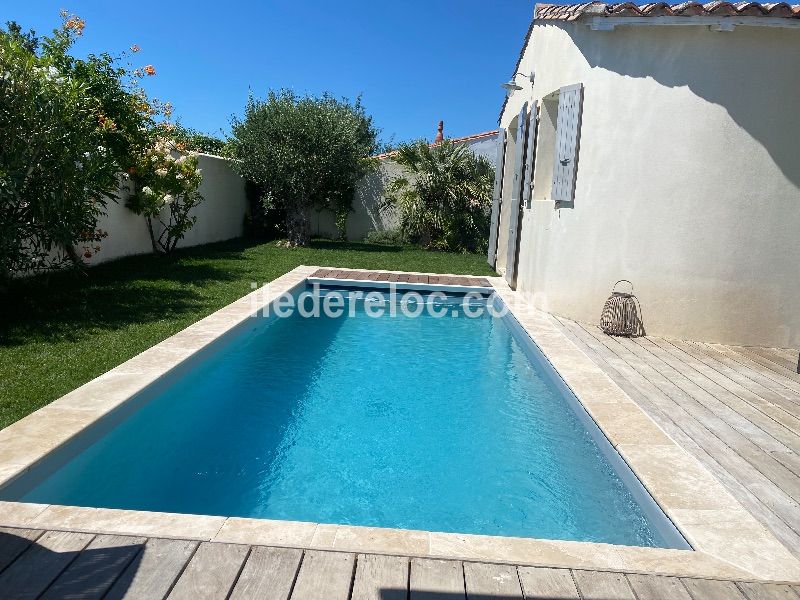 Photo 1 : PISCINE d'une maison située à Le Bois-Plage-en-Ré, île de Ré.