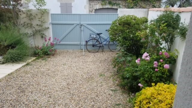 Photo 10 : JARDIN d'une maison située à Les Portes-en-Ré, île de Ré.