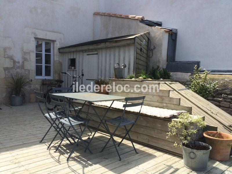 Photo 2 : TERRASSE d'une maison située à Saint-Martin-de-Ré, île de Ré.