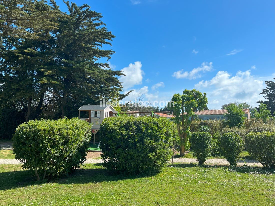 Photo 8 : JARDIN d'une maison située à Saint-Martin-de-Ré, île de Ré.