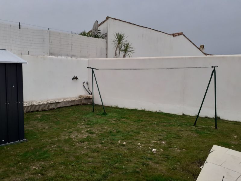 Photo 20 : JARDIN d'une maison située à La Flotte-en-Ré, île de Ré.