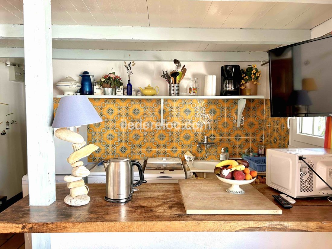 Photo 10 : CUISINE d'une maison située à La Flotte-en-Ré, île de Ré.