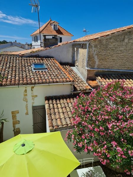 Photo 25 : EXTERIEUR d'une maison située à La Flotte-en-Ré, île de Ré.