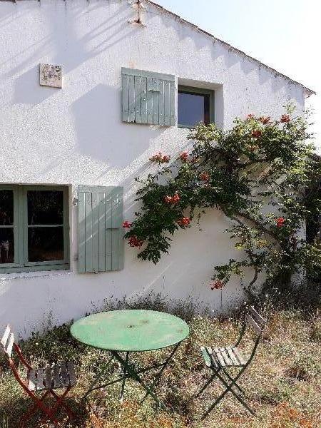 Photo 18 : JARDIN d'une maison située à Les Portes-en-Ré, île de Ré.