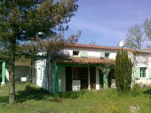 Photo 3 : EXTERIEUR d'une maison située à Les Portes-en-Ré, île de Ré.