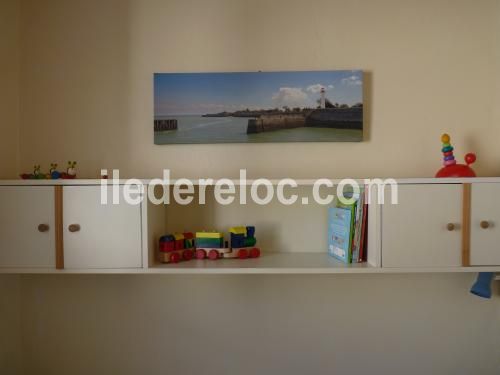 Photo 29 : CHAMBRE d'une maison située à Ars en Ré, île de Ré.