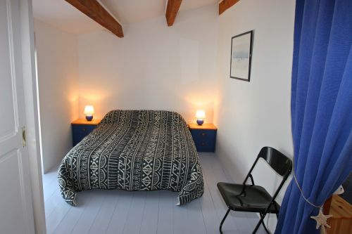 Photo 8 : CHAMBRE d'une maison située à La Couarde-sur-mer, île de Ré.