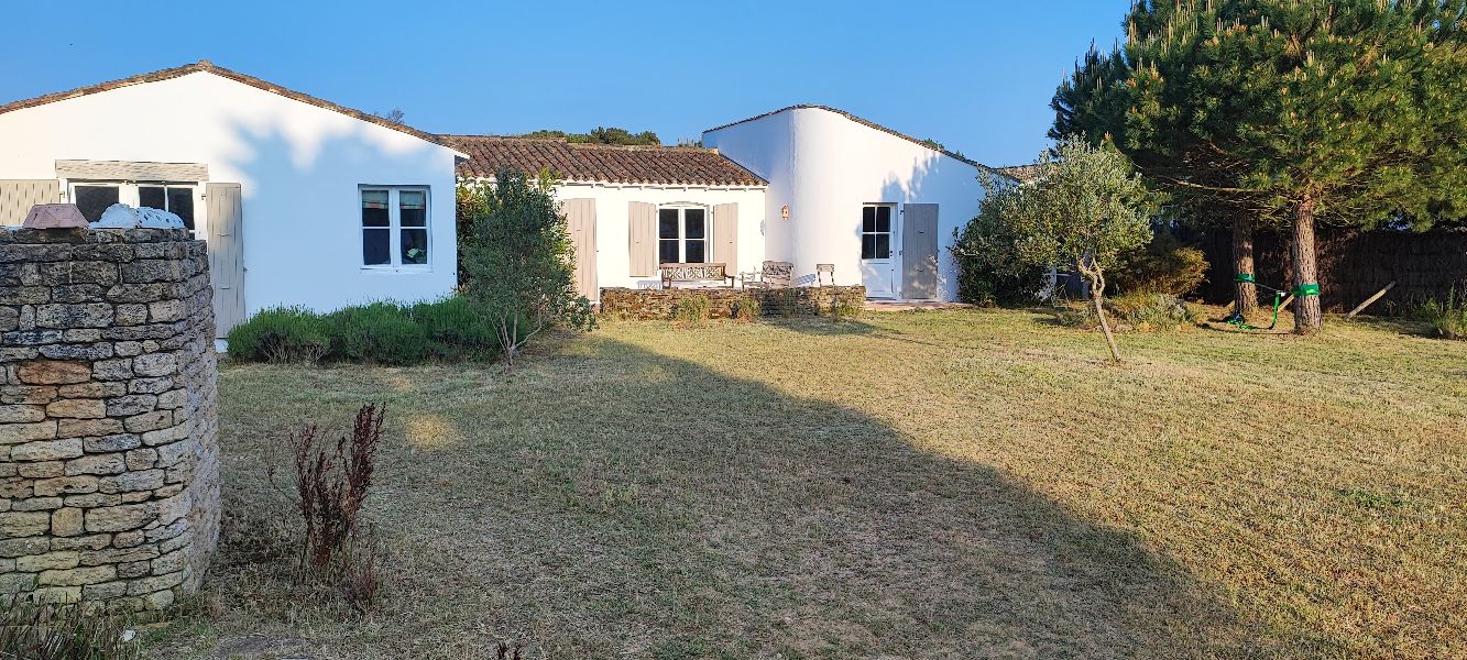 Photo 8 : EXTERIEUR d'une maison située à Les Portes-en-Ré, île de Ré.