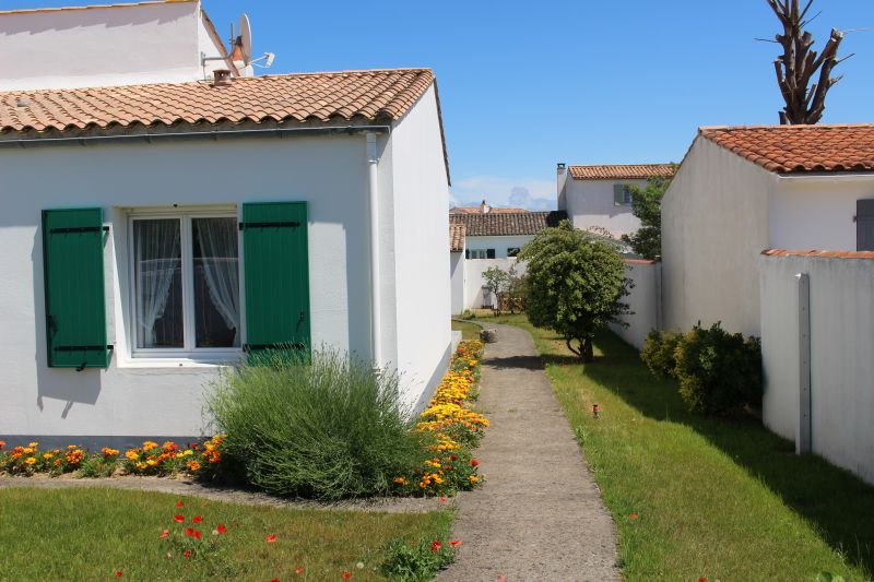 Photo 3 : NC d'une maison située à Ars en Ré, île de Ré.