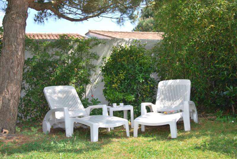 Photo 14 : JARDIN d'une maison située à La Couarde-sur-mer, île de Ré.