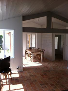 Photo 6 : SEJOUR d'une maison située à Loix, île de Ré.