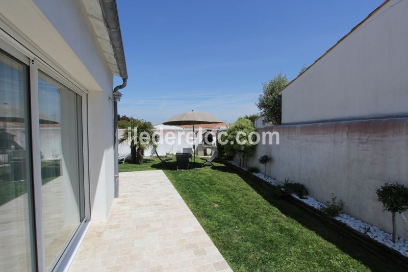 Photo 7 : EXTERIEUR d'une maison située à La Flotte-en-Ré, île de Ré.