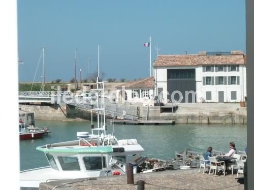 Photo 6 : EXTERIEUR d'une maison située à Saint-Martin-de-Ré, île de Ré.