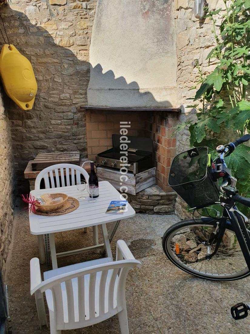 Photo 3 : PATIO d'une maison située à La Flotte-en-Ré, île de Ré.