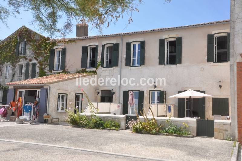 Photo 15 : EXTERIEUR d'une maison située à La Flotte-en-Ré, île de Ré.