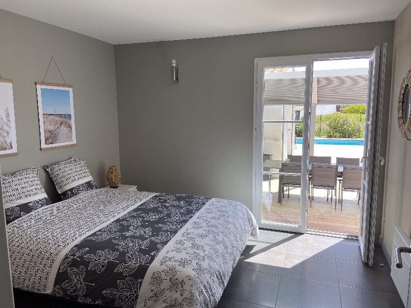 Photo 20 : CHAMBRE d'une maison située à La Flotte, île de Ré.