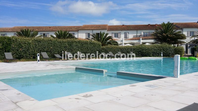 Photo 19 : PISCINE d'une maison située à Ars en Ré, île de Ré.