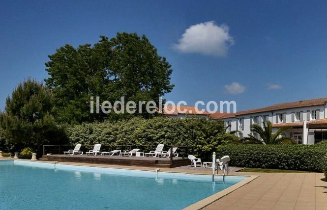 Photo 18 : PISCINE d'une maison située à Ars en Ré, île de Ré.