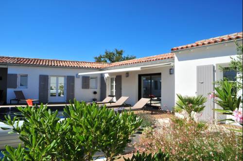 Photo 5 : EXTERIEUR d'une maison située à Rivedoux, île de Ré.