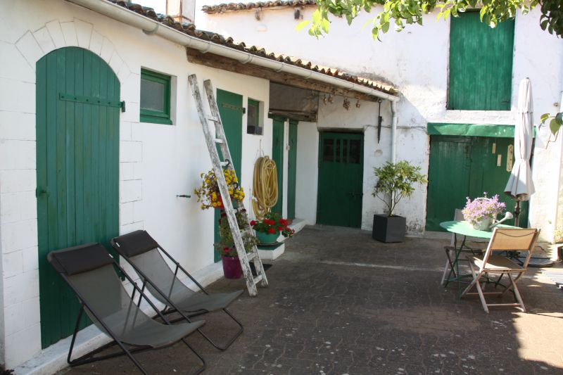 Photo 9 : NC d'une maison située à Le Bois-Plage-en-Ré, île de Ré.