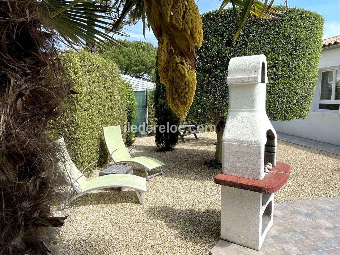 Photo 20 : JARDIN d'une maison située à Saint-Martin, île de Ré.