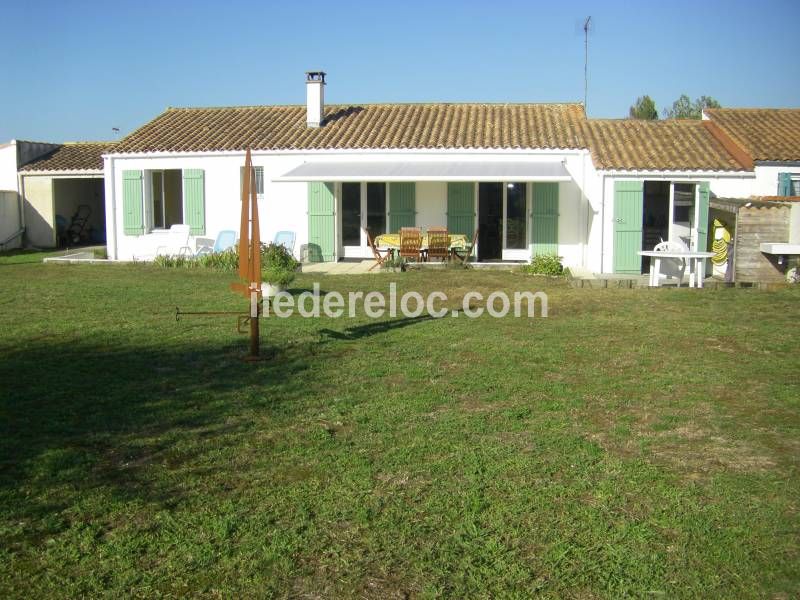 Photo 2 : NC d'une maison située à Sainte-Marie, île de Ré.